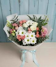 Букет цветов из:  Розы, Лизиантусы и Хризантемы в Аркадаке