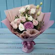 Букет цветов из:  Розы и Лизиантусы в Аркадаке