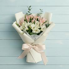 Букет цветов из:  Альстромерии #REPLACE_PRED# Аркадаке