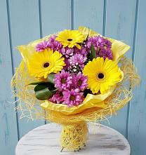 Букет цветов из:  Хризантемы и Герберы #REPLACE_PRED# Аркадаке