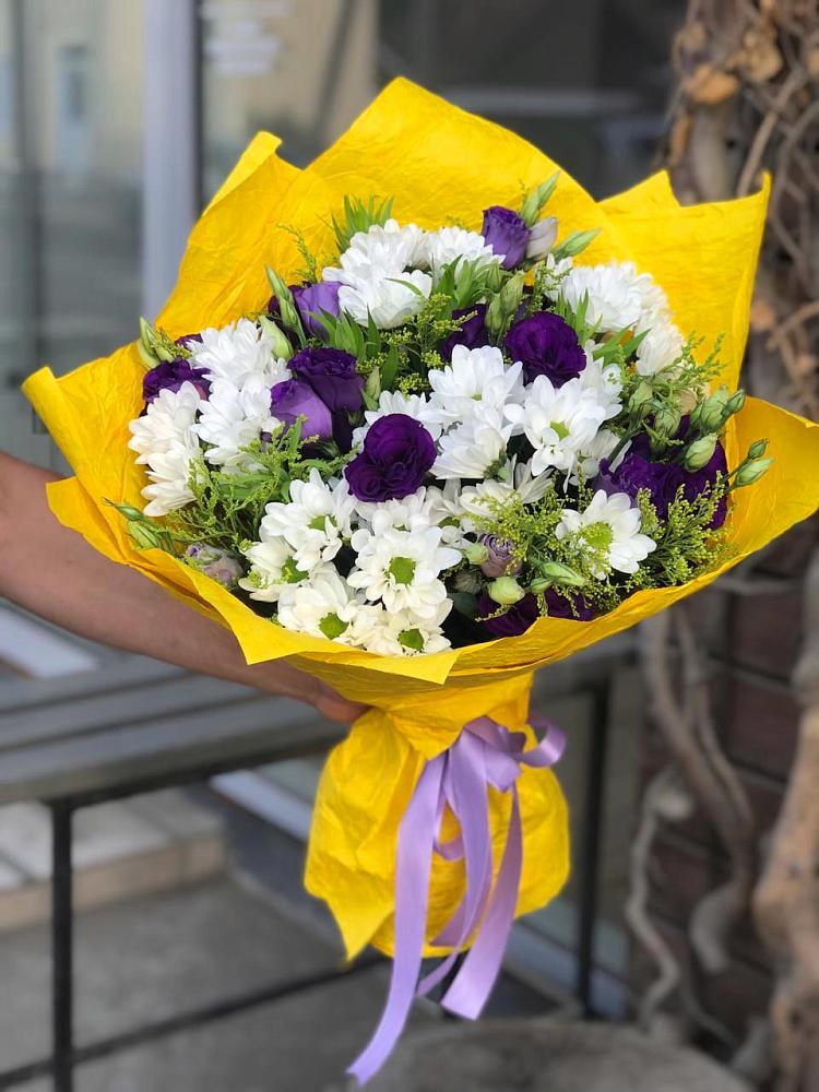 Букет цветов из: Ирисы, Хризантемы и Ромашки в Аркадаке