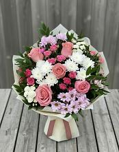 Букет цветов из:  Альстромерии, Гвоздики, Розы и Хризантемы в Аркадаке