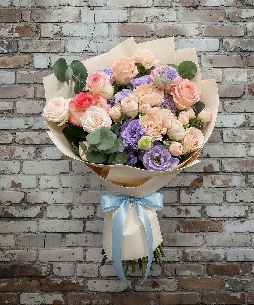 Букет цветов из: Розы, Лизиантусы и Гвоздики в Аркадаке