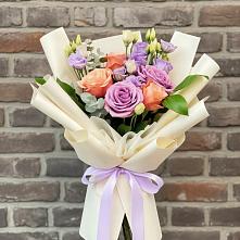 Букет цветов из:  Лизиантусы и Розы в Аркадаке