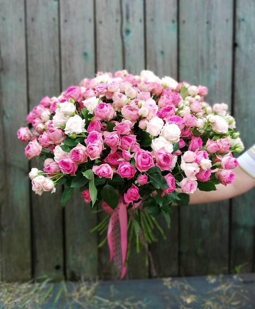 Букет Розовые кустовые розы Натали и Лав Лидия в Аркадаке