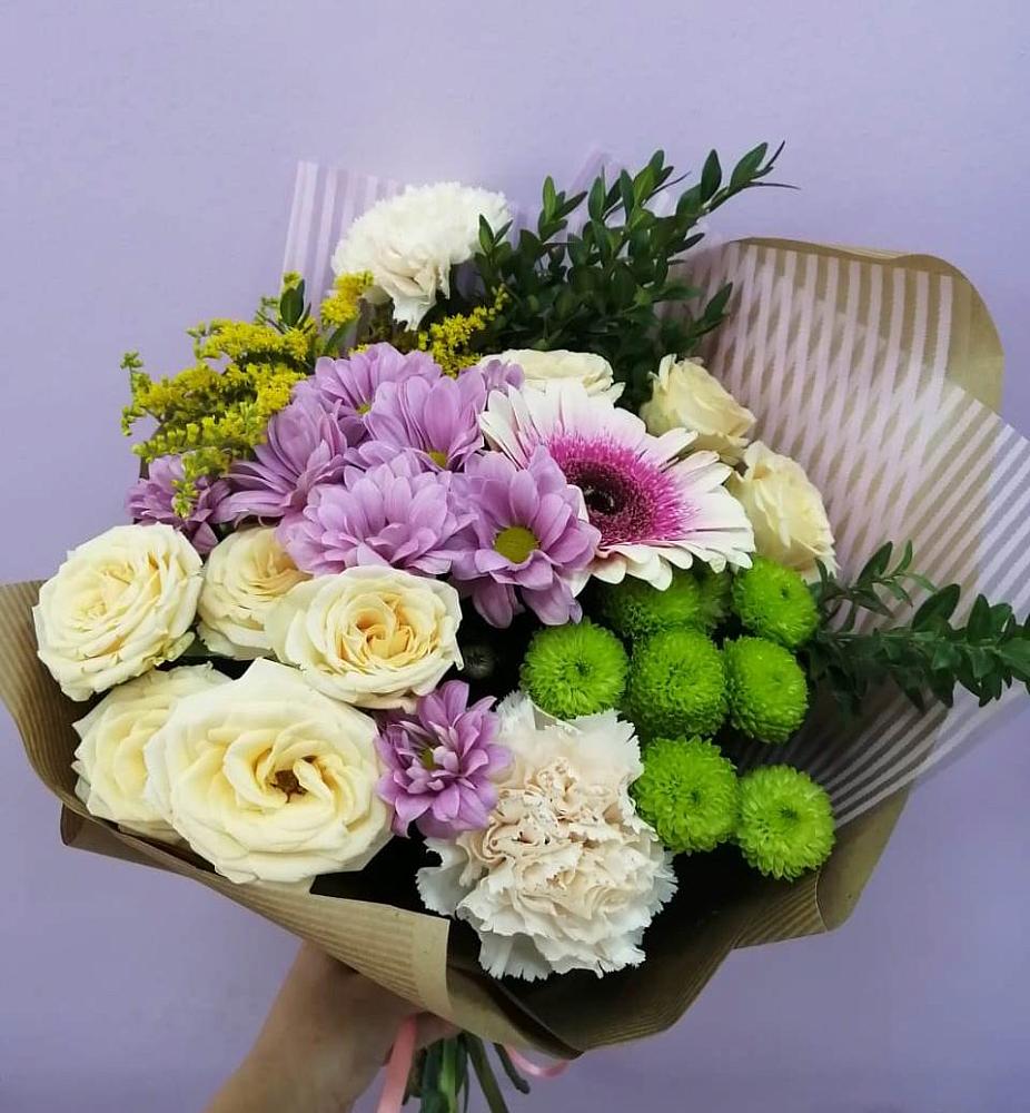 Букет цветов из: Хризантемы, Розы, Гвоздики и Герберы в Аркадаке