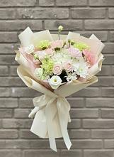 Букет цветов из:  Гвоздики, Розы, Лизиантусы и Хризантемы #REPLACE_PRED# Аркадаке