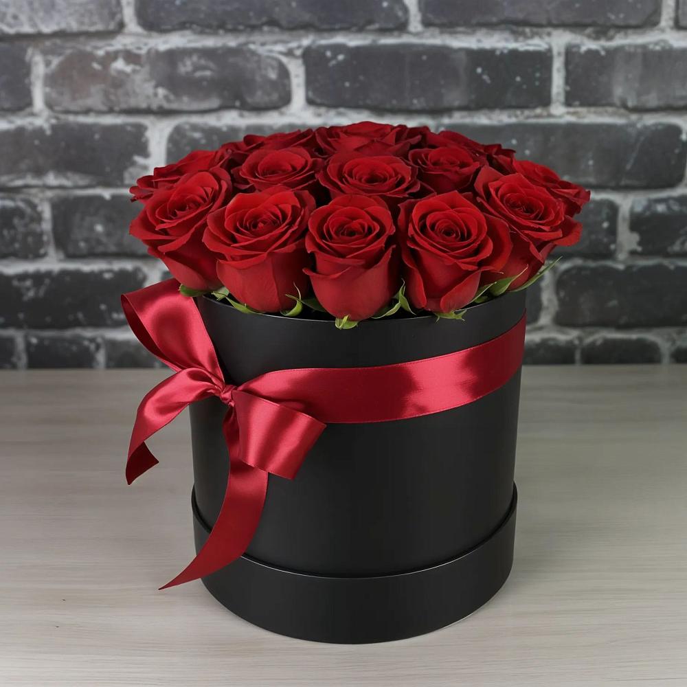 Цветочная композиция из Розы в шляпной коробке в Аркадаке