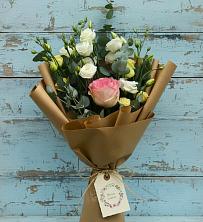 Букет цветов из:  Розы и Лизиантусы в Аркадаке