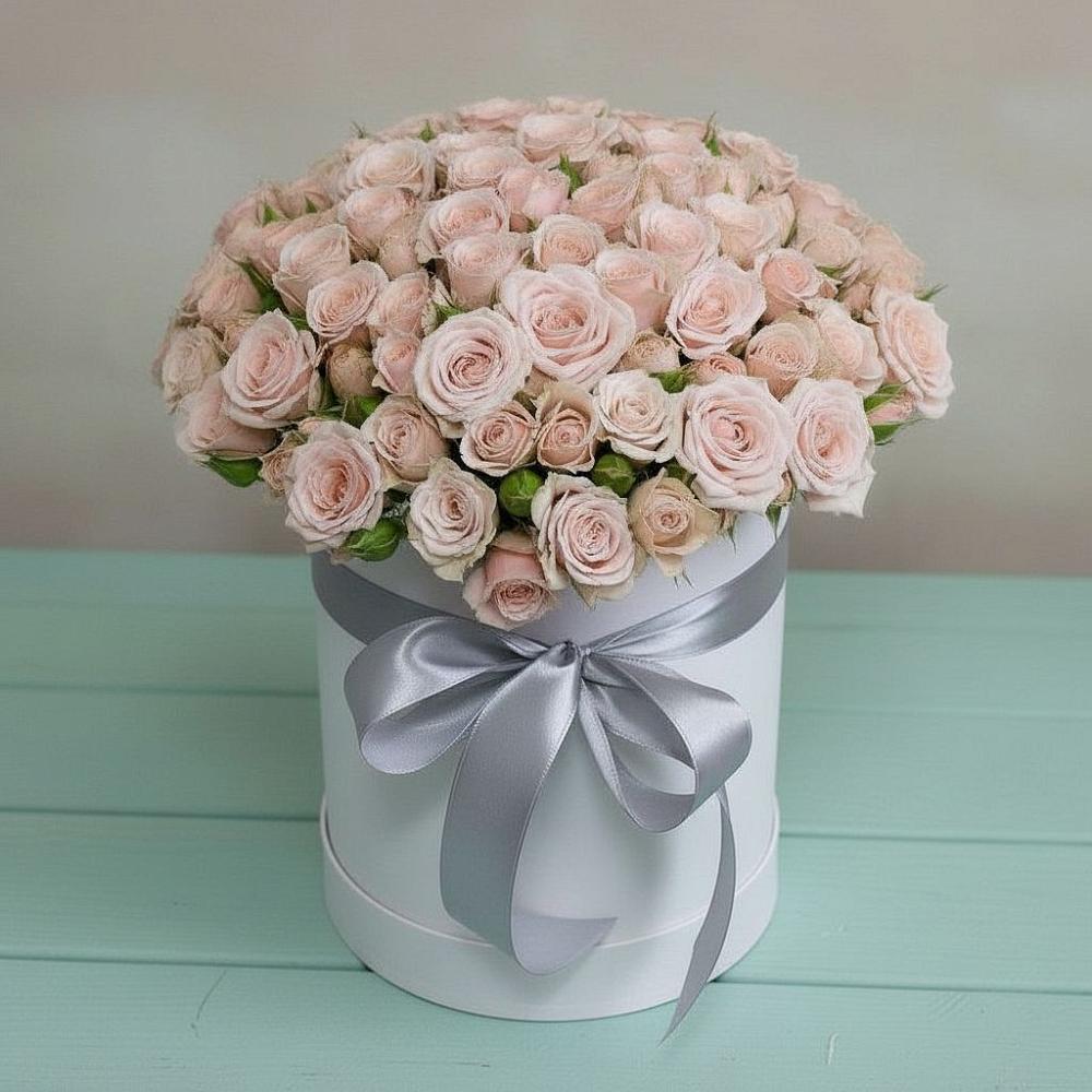 Цветочная композиция из Розы в шляпной коробке в Аркадаке